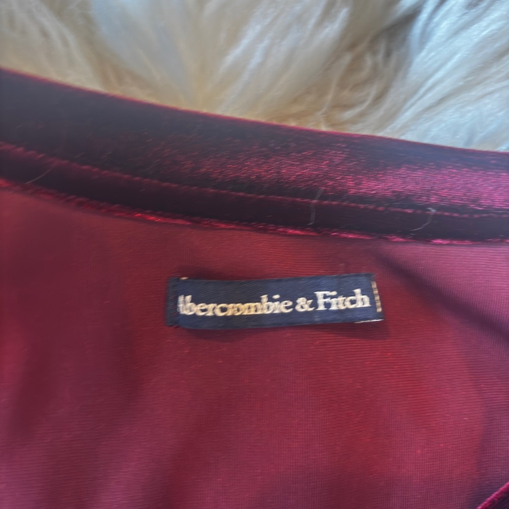 Abercrombie & Fitch Burgundy Velvet Short Sleeve Top | Size XS - Picture 4 of 4